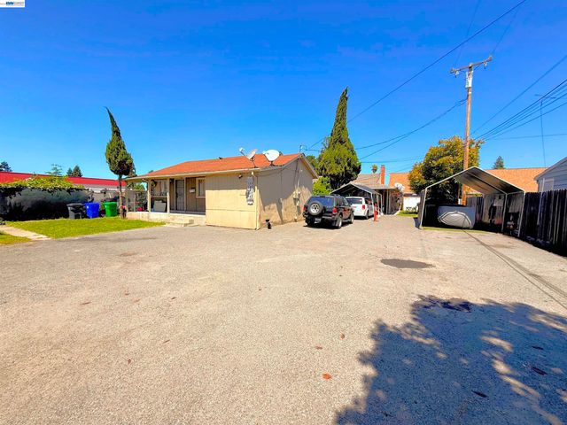 591 W Sunset Blvd, Hayward, CA 94541