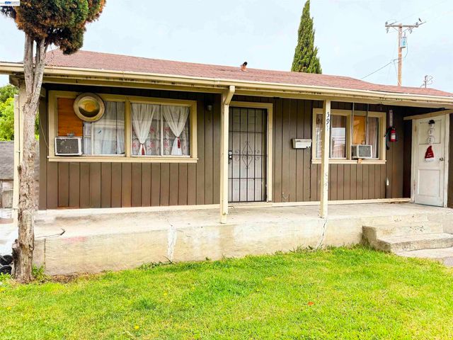 591 W Sunset Blvd, Hayward, CA 94541