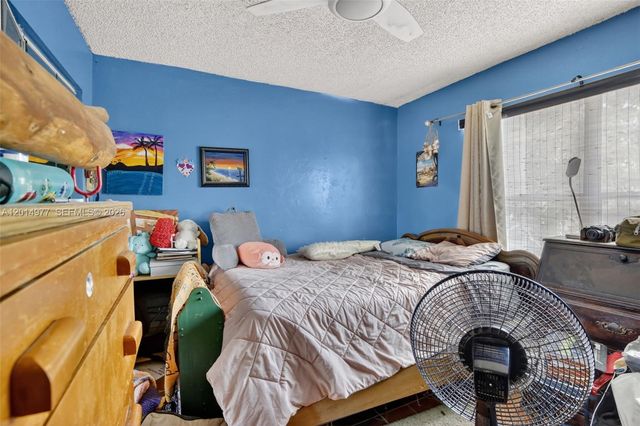 9131 NW 31st Pl, Sunrise, FL 33351