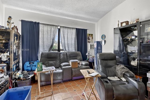 9131 NW 31st Pl, Sunrise, FL 33351