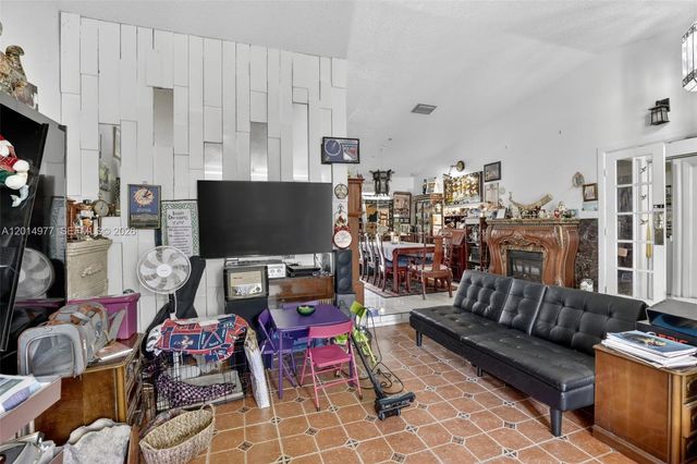 9131 NW 31st Pl, Sunrise, FL 33351