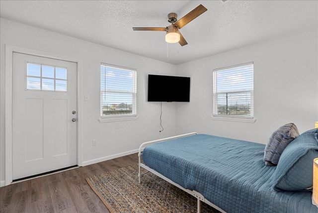 913 Blue Water Highway, Surfside Beach, TX 77541