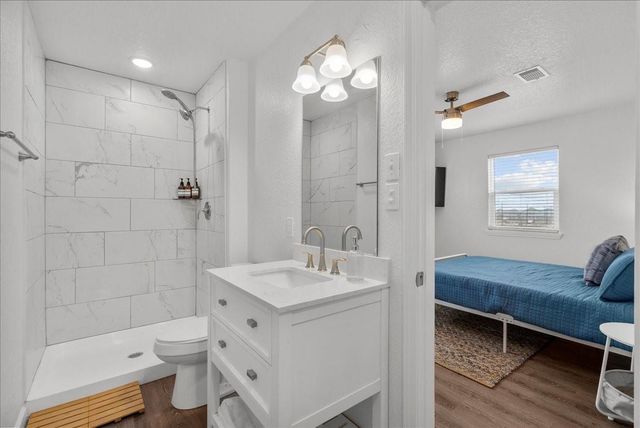 913 Blue Water Highway, Surfside Beach, TX 77541