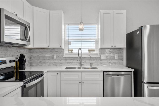 913 Blue Water Highway, Surfside Beach, TX 77541