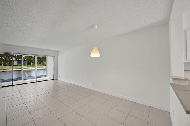 2297 SW 15th Street 125, Deerfield Beach, FL 33442
