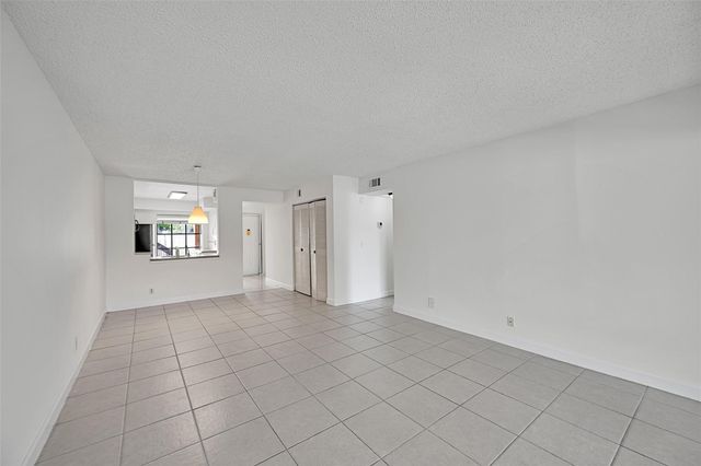 2297 SW 15th Street 125, Deerfield Beach, FL 33442