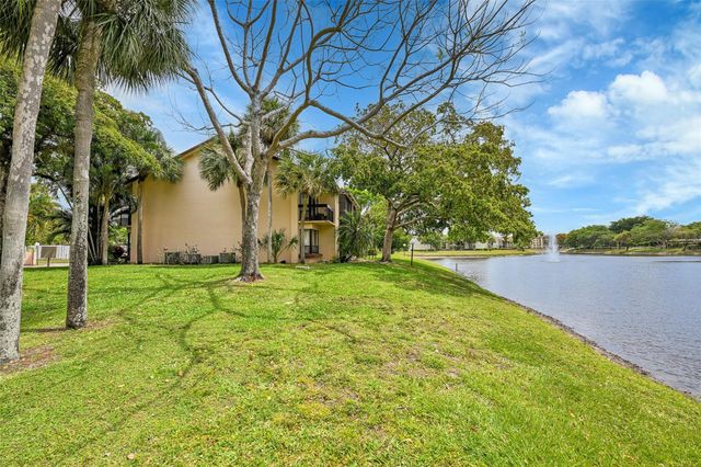 2297 SW 15th Street 125, Deerfield Beach, FL 33442