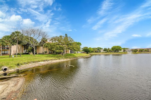 2297 SW 15th Street 125, Deerfield Beach, FL 33442