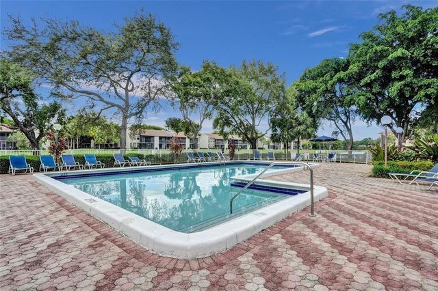 2297 SW 15th Street 125, Deerfield Beach, FL 33442