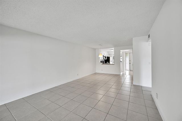 2297 SW 15th Street 125, Deerfield Beach, FL 33442