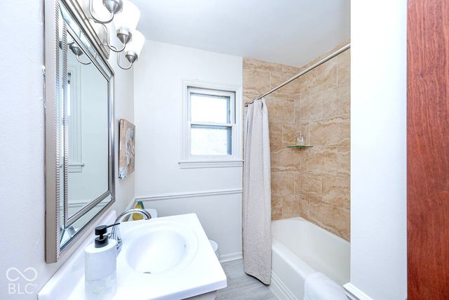 5338 E 19th Place, Indianapolis, IN 46218