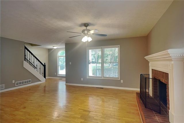 211 Mill Pointe Drive, Dallas, GA 30157