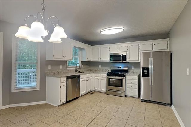 211 Mill Pointe Drive, Dallas, GA 30157