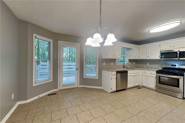 211 Mill Pointe Drive, Dallas, GA 30157