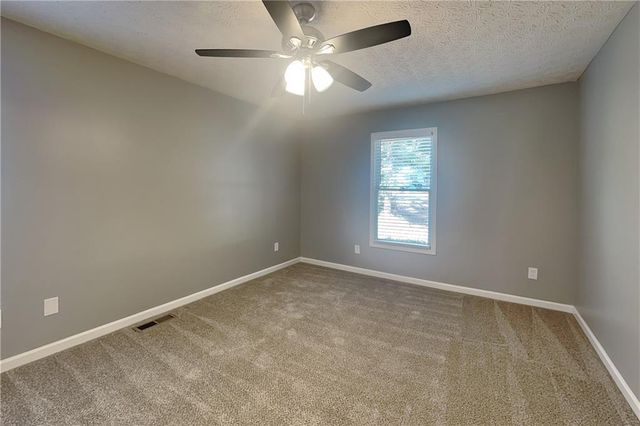 211 Mill Pointe Drive, Dallas, GA 30157
