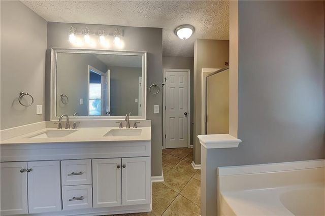 211 Mill Pointe Drive, Dallas, GA 30157