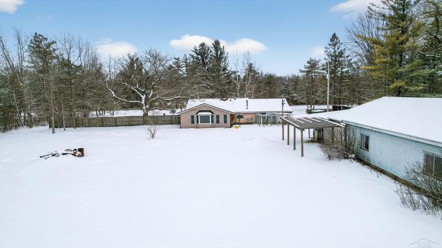3636 E Nielson Road, Coleman, MI 48618