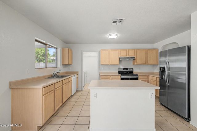 454 W COTTON Lane, Gilbert, AZ 85233