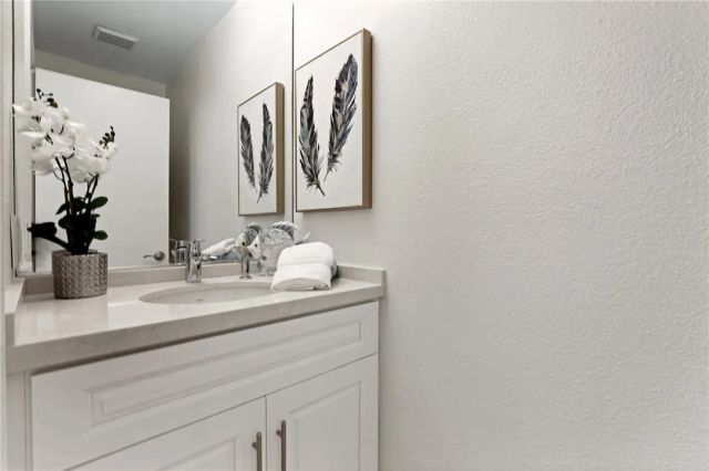 5020 E Atherton Street, Long Beach, CA 90815