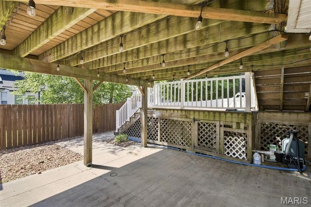 9 Queensboro Drive, St Peters, MO 63376