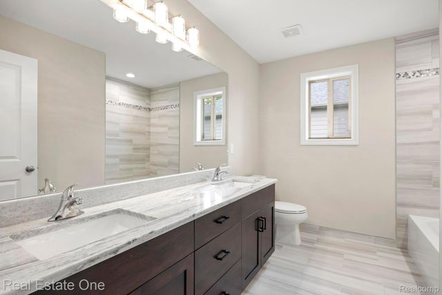 3122 Frankton Drive, Madison Heights, MI 48083