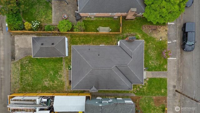 328 Garden Avenue N, Renton, WA 98057