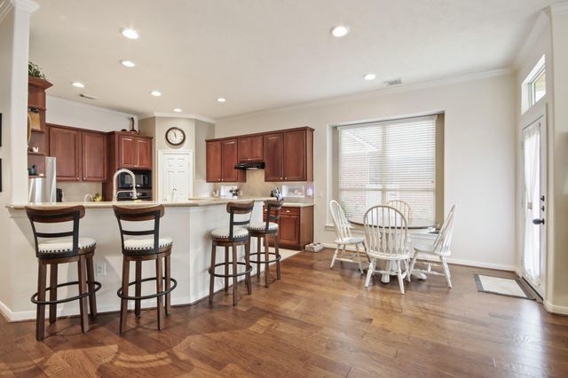 28 Misty Harbor E, Montgomery, TX 77356