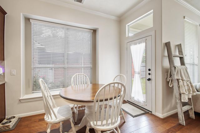 28 Misty Harbor E, Montgomery, TX 77356