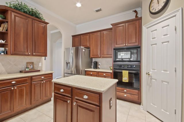 28 Misty Harbor E, Montgomery, TX 77356