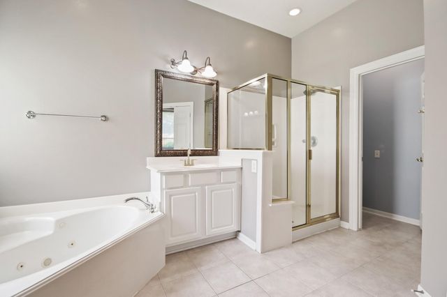 28 Misty Harbor E, Montgomery, TX 77356