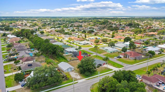 1130 SW Alcantarra Boulevard, Port St. Lucie, FL 34953