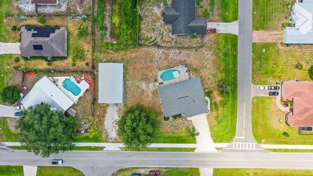 1130 SW Alcantarra Boulevard, Port St. Lucie, FL 34953