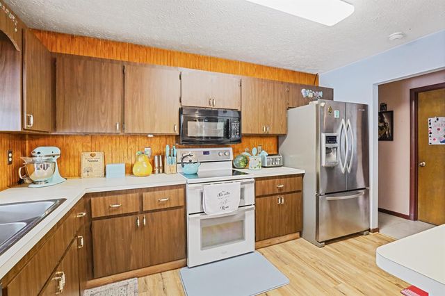1130 SW Alcantarra Boulevard, Port St. Lucie, FL 34953