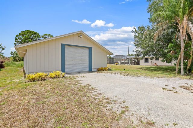 1130 SW Alcantarra Boulevard, Port St. Lucie, FL 34953