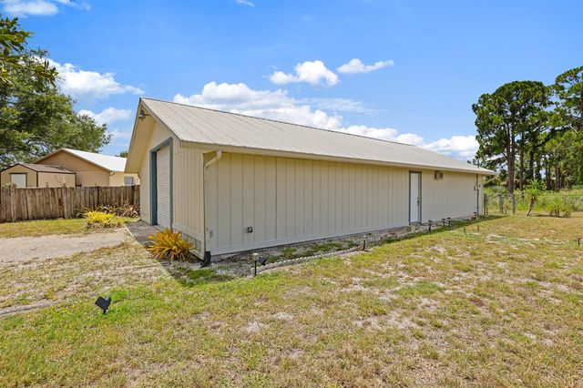 1130 SW Alcantarra Boulevard, Port St. Lucie, FL 34953