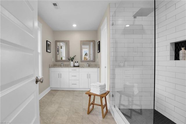 52 North Lawson RD, Poquoson, VA 23662