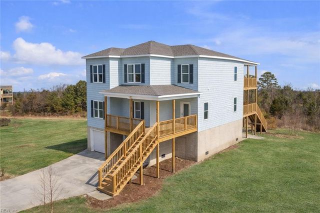 52 North Lawson RD, Poquoson, VA 23662