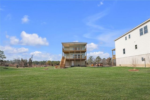 52 North Lawson RD, Poquoson, VA 23662