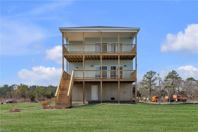 52 North Lawson RD, Poquoson, VA 23662