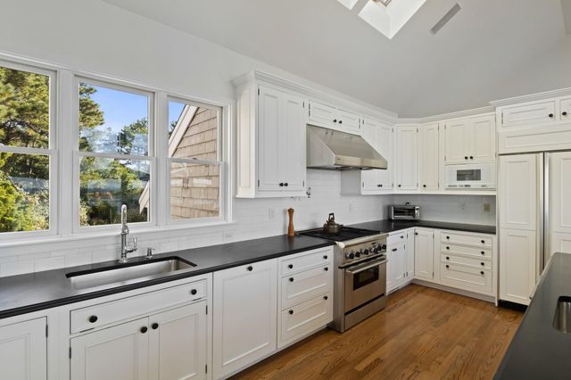 1035 Chequessett Neck Road, Wellfleet, MA 02667