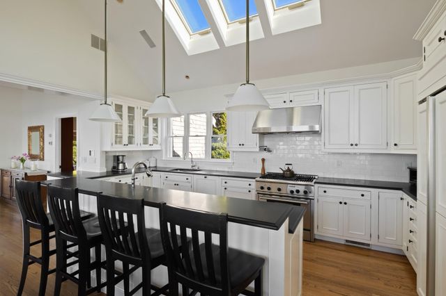 1035 Chequessett Neck Road, Wellfleet, MA 02667