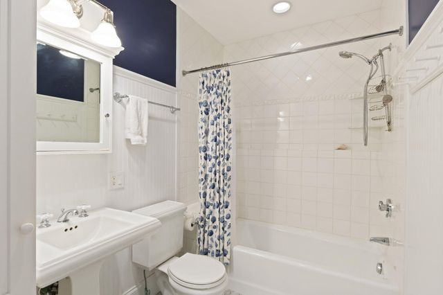 1035 Chequessett Neck Road, Wellfleet, MA 02667