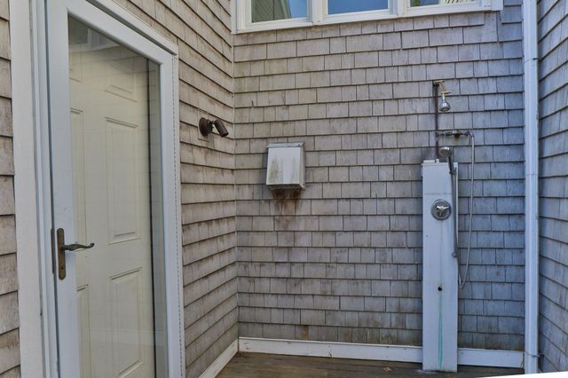 1035 Chequessett Neck Road, Wellfleet, MA 02667