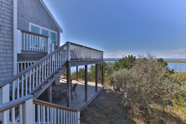 1035 Chequessett Neck Road, Wellfleet, MA 02667