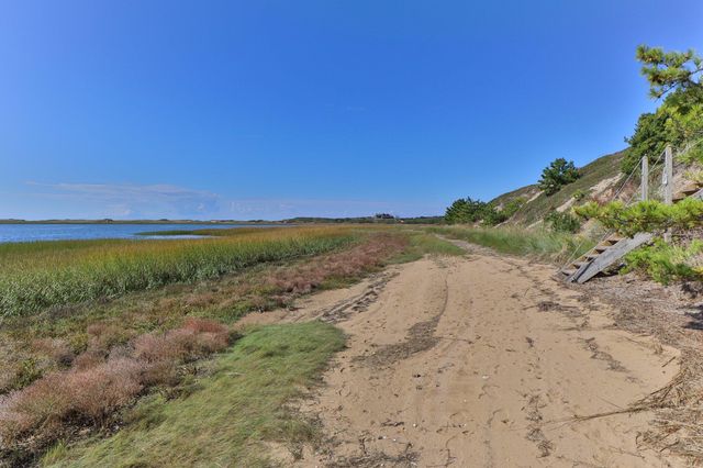 1035 Chequessett Neck Road, Wellfleet, MA 02667