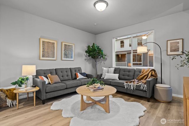 7027 Rainier Drive #C, Everett, WA 98203