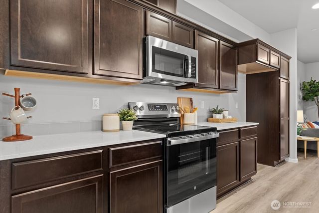 7027 Rainier Drive #C, Everett, WA 98203