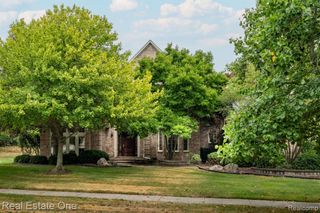 2038 Haverford Drive, Troy, MI 48098