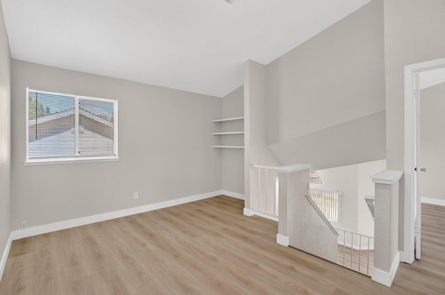 4942 Wind Creek Dr, Sacramento, CA 95838