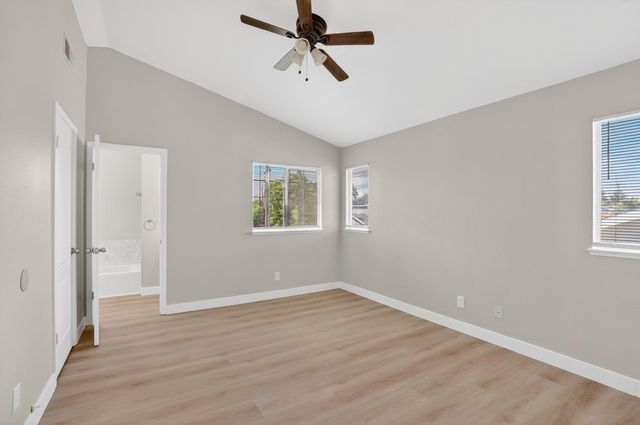 4942 Wind Creek Dr, Sacramento, CA 95838